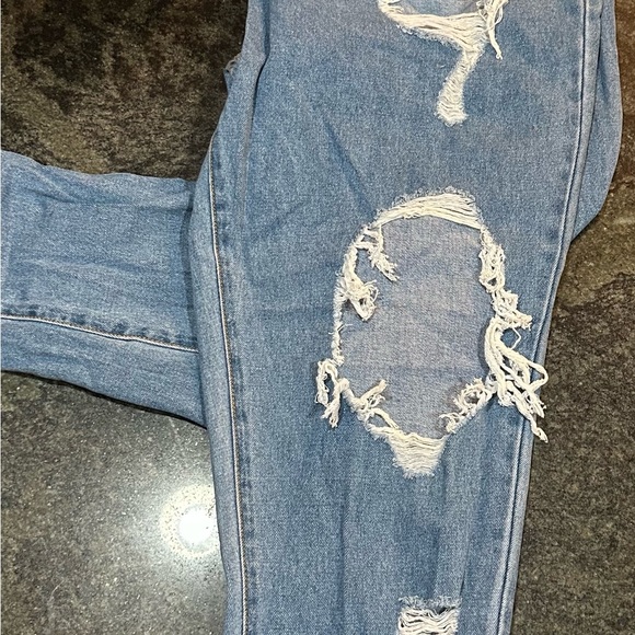 FOREVER 21 Distressed Blue Denim Jeans - Picture 5 of 5
